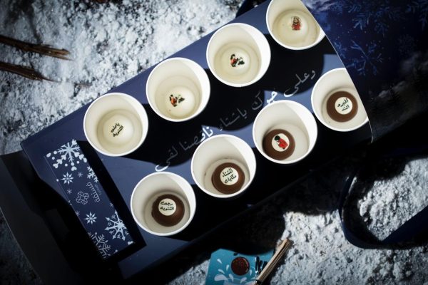 اكواب ورقية