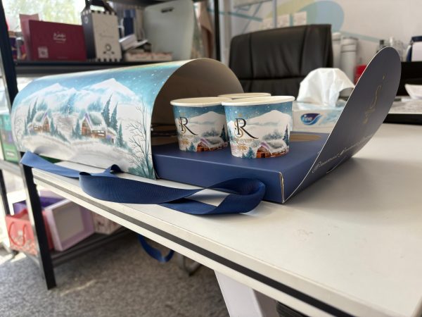 اكواب ورقية